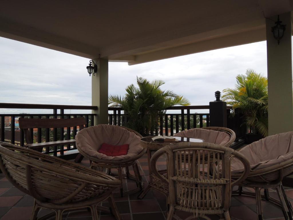 Seng Hout Hotel Μπατταμπάνγκ Εξωτερικό φωτογραφία